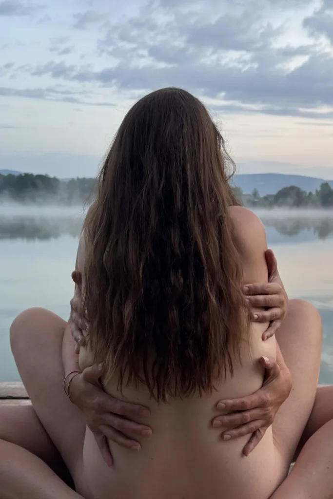 4 hand tantra ritual 02
